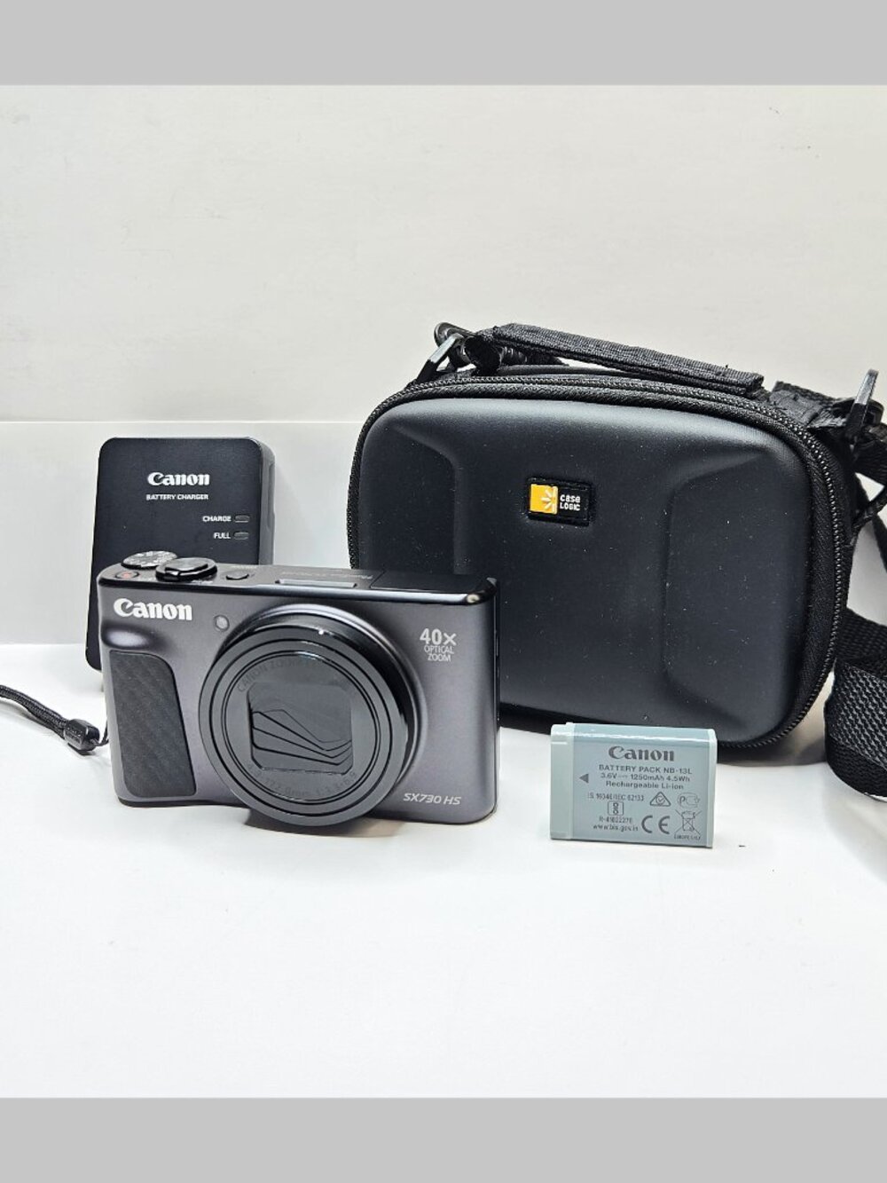 Canon PowerShot SX730 HS Digital Camera 20.1 MP 40x Optical Zoom Built-in Wi-Fi
